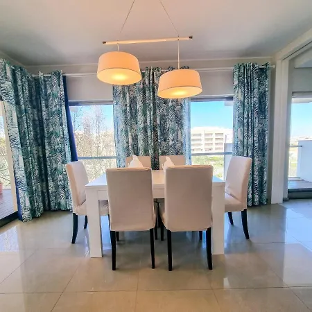 Foz Palace Luxury Apartment Portimão